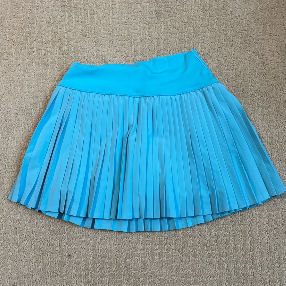 OFFLINE by Aerie Light Blue Pleated Skort. EUC!